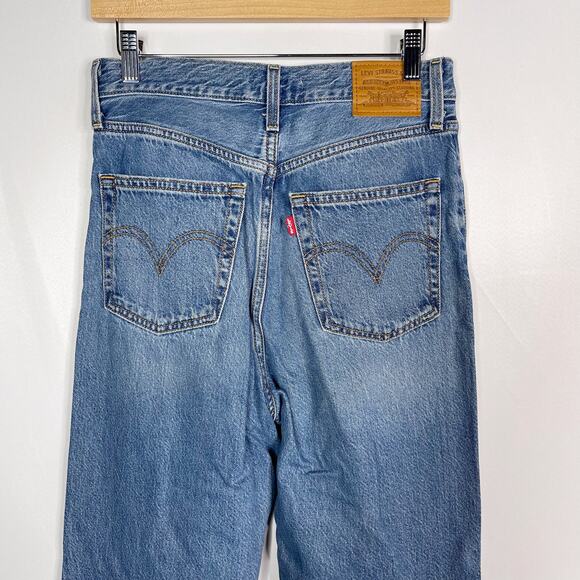 Levis Womens 27 Ribcage Straight Leg Jeans Button Fly Medium Rinse Wash Cotton - Picture 7 of 11